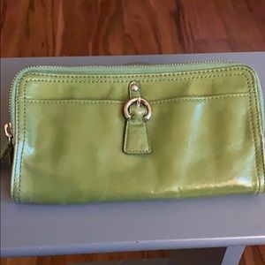 Tano green leather clutch/wallet